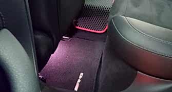 Химчистка автомобиля мерседес в детейлинг центре detailing-russia.ru