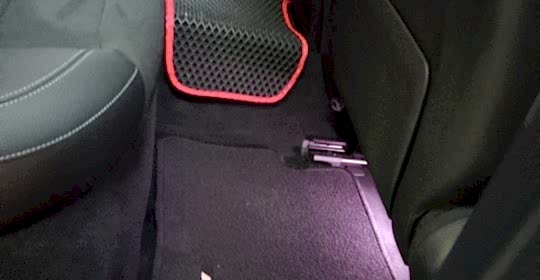 Химчистка автомобиля мерседес в детейлинг центре detailing-russia.ru