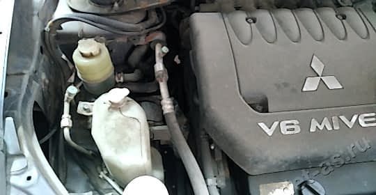 Мойка двигателя Mitsubishi Outlander паром с консервацией