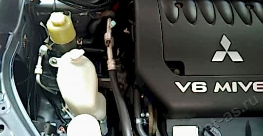Мойка двигателя Mitsubishi Outlander паром с консервацией